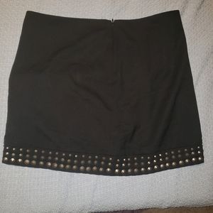 NWT* Round studded Mini L